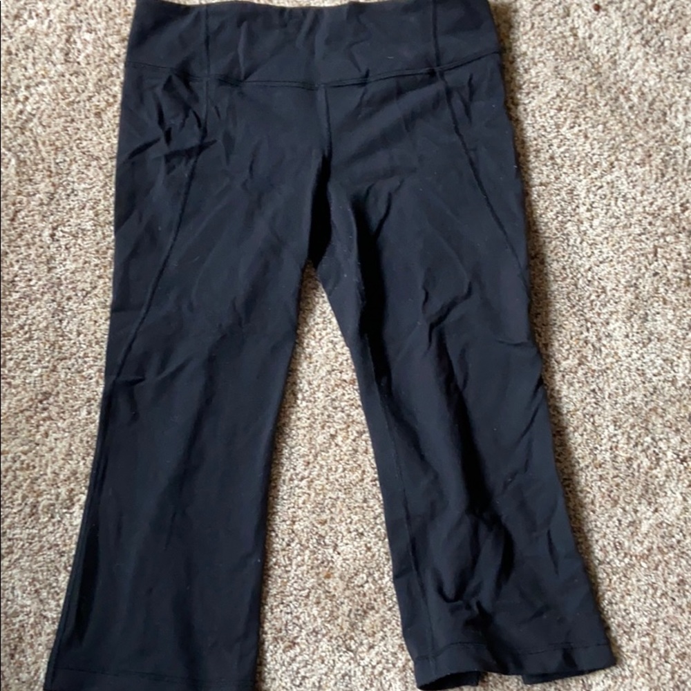 Black gaucho leggings